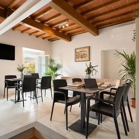 Casa Falorni - 1st Floor, 1mo Piano Lejlighed *